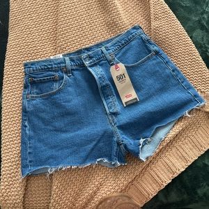 levi’s 501 high rise shorts !!